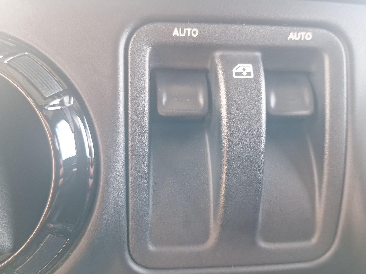 2014 Jeep Wrangler Altitude