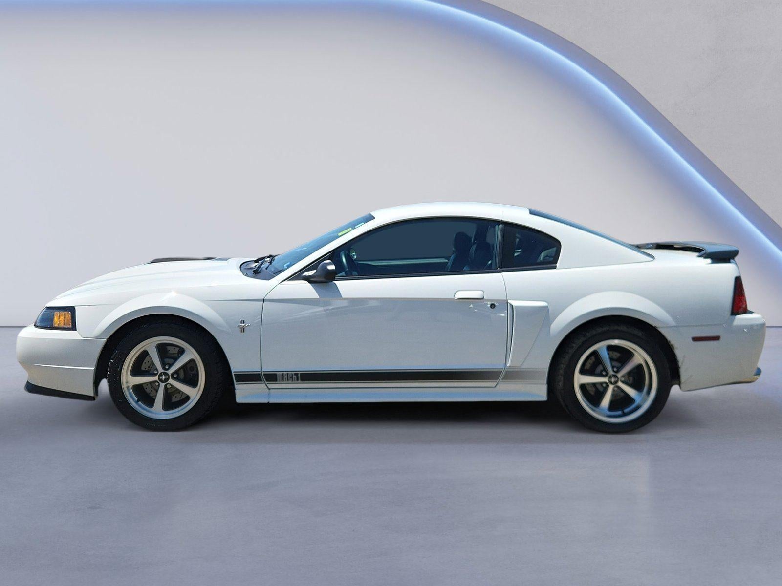 2003 Ford Mustang Premium Mach 1