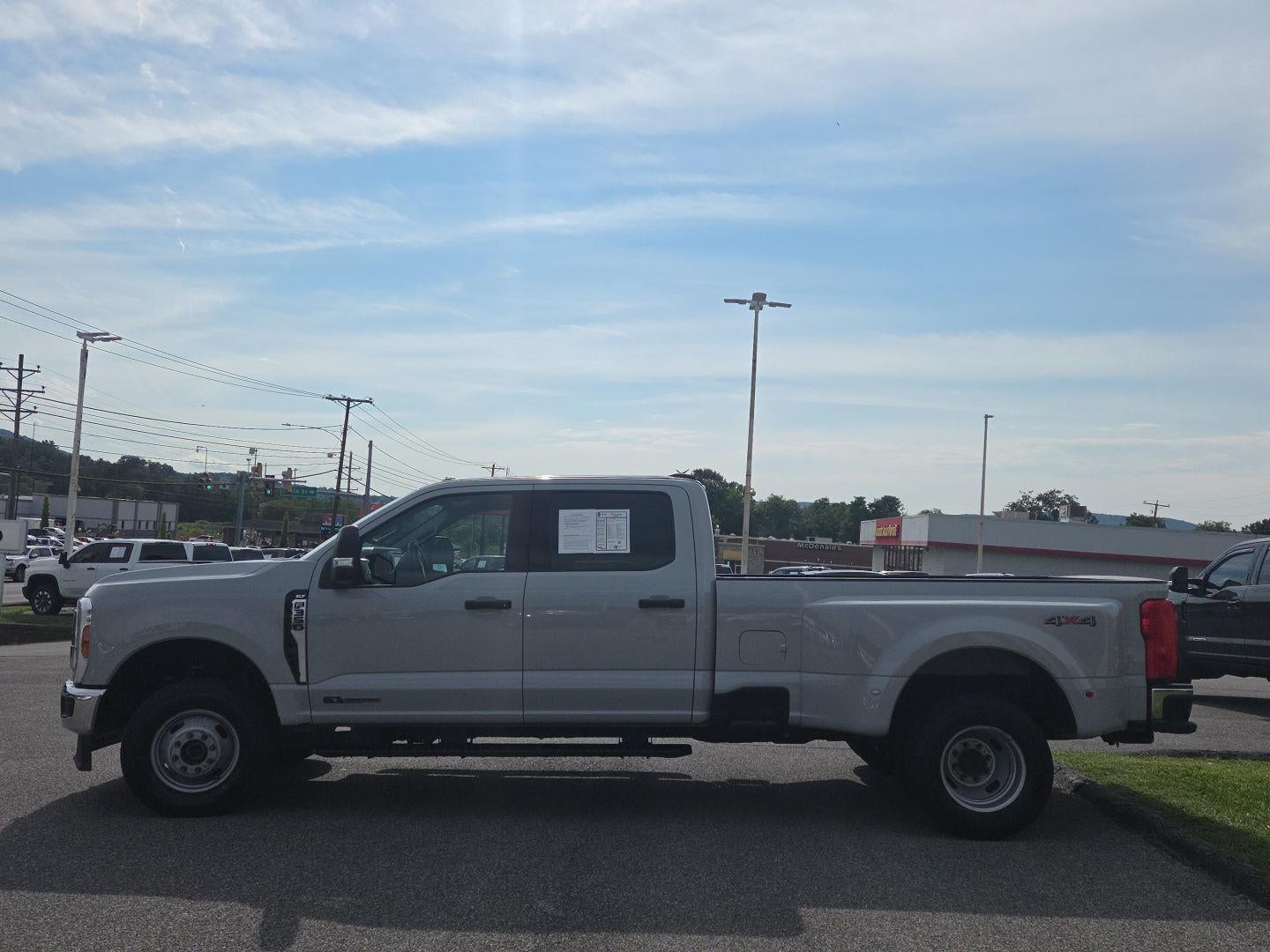 2025 Ford Super Duty F-350 Drw XLT