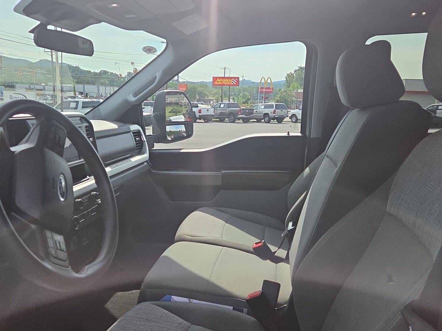 2025 Ford Super Duty F-350 Drw XLT