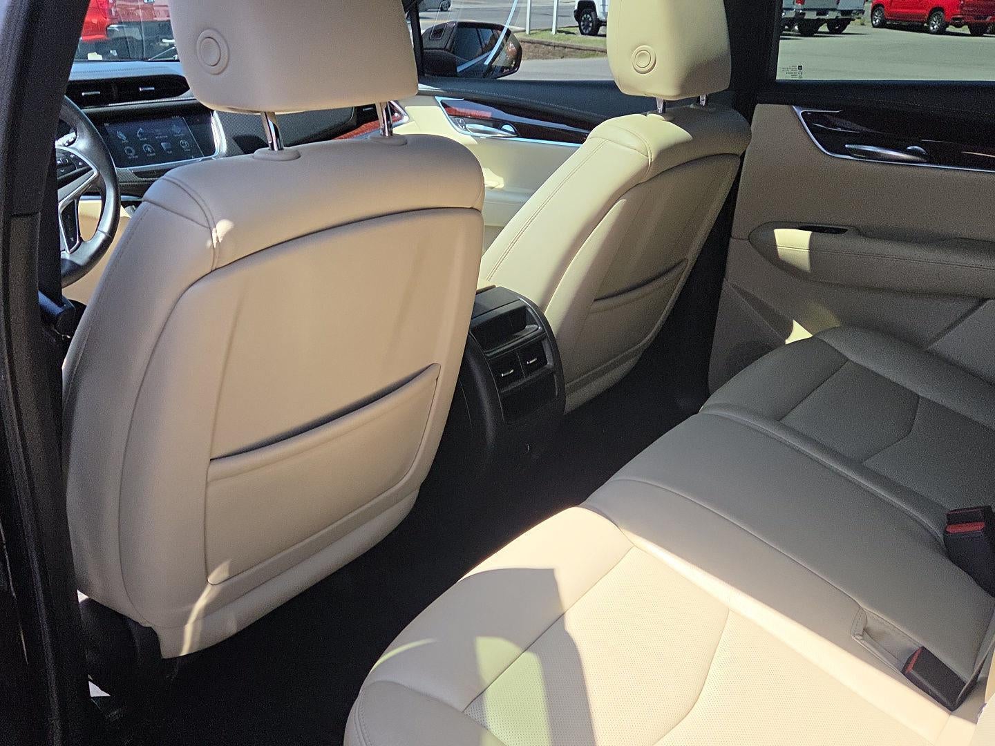 2017 Cadillac XT5 Luxury AWD