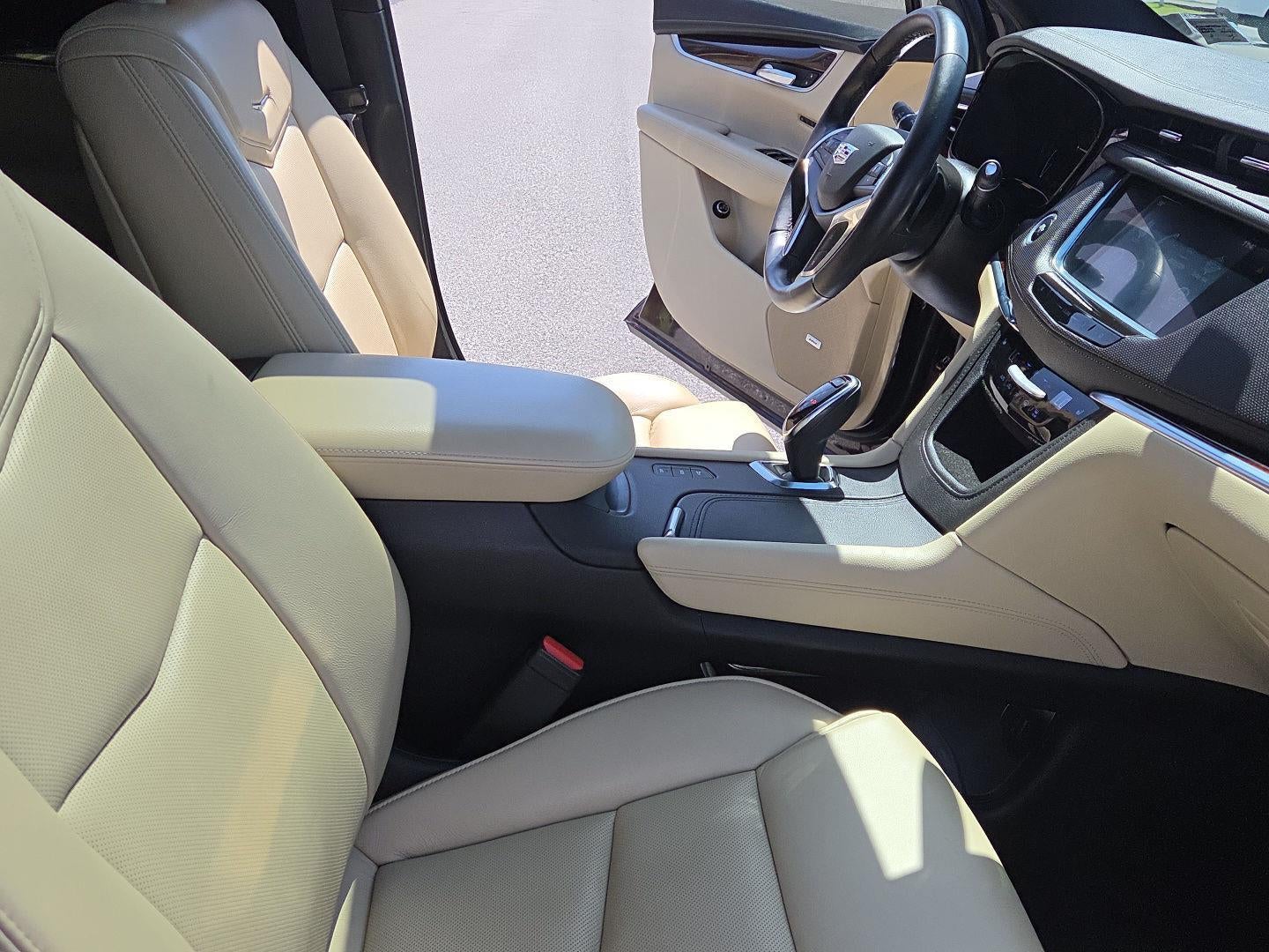 2017 Cadillac XT5 Luxury AWD