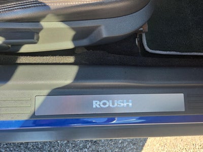 2005 Ford MUSTANG Base