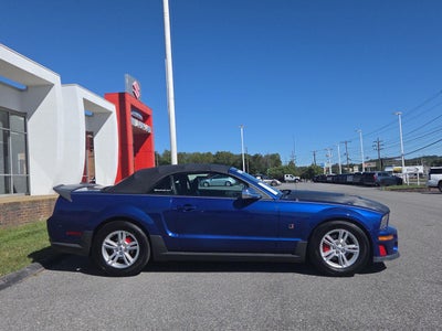 2005 Ford MUSTANG Base