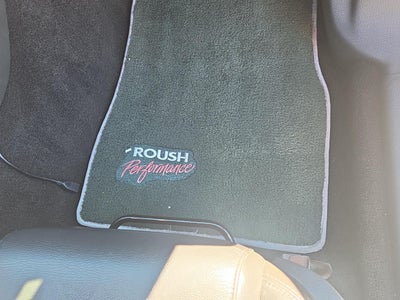 2005 Ford MUSTANG Base
