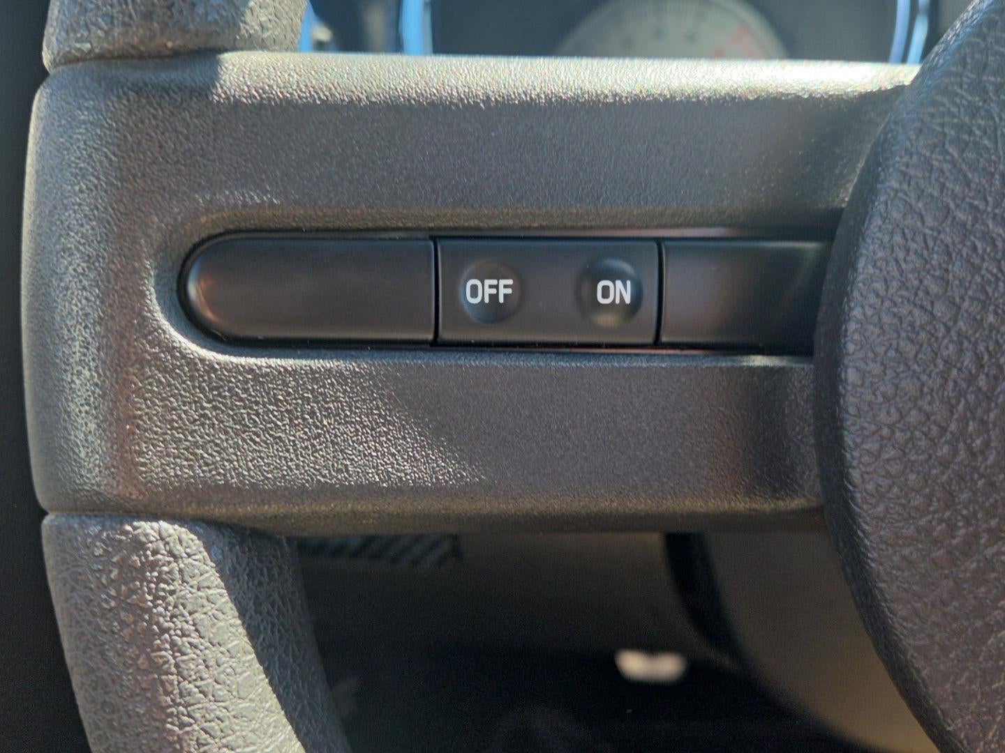 2005 Ford MUSTANG Base
