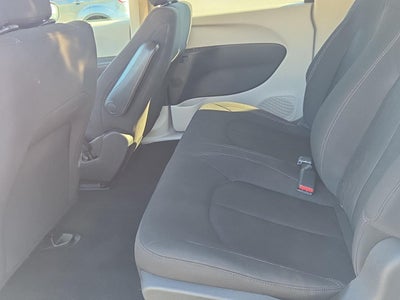 2021 Chrysler Voyager L