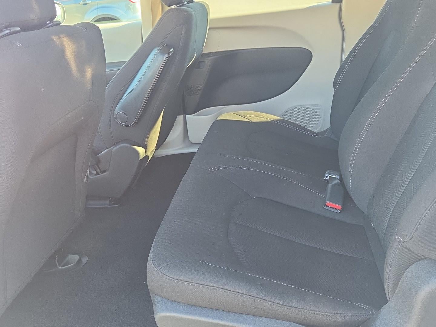 2021 Chrysler Voyager L