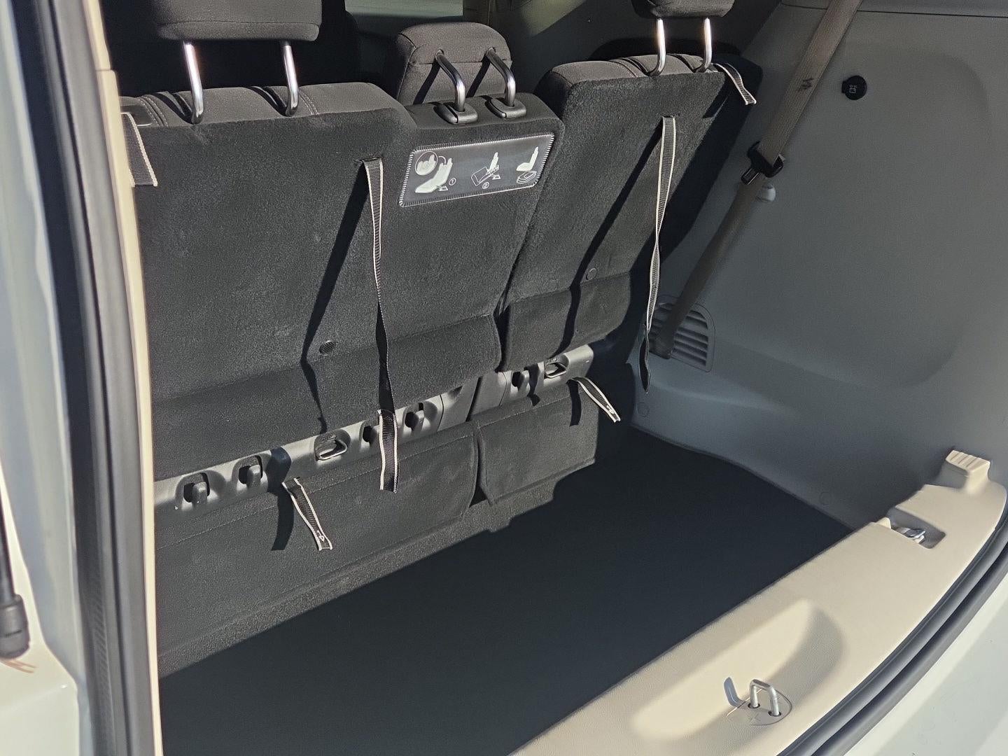 2021 Chrysler Voyager L