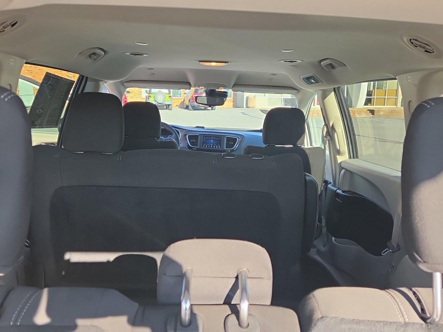 2021 Chrysler Voyager L