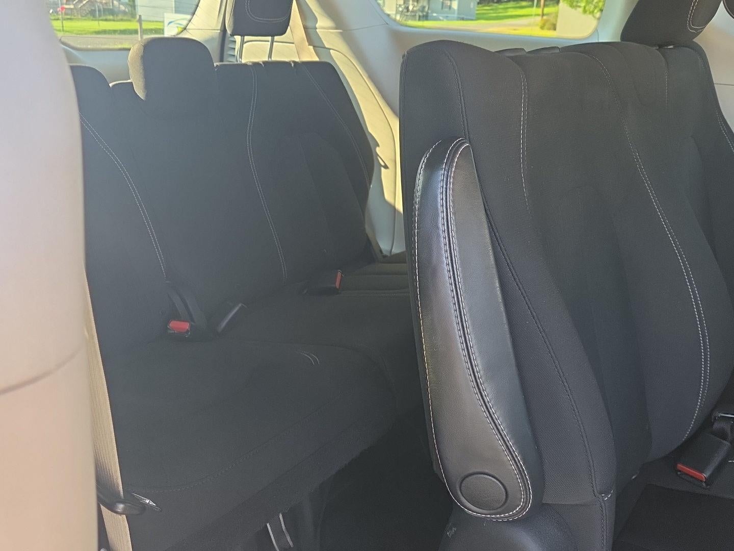 2021 Chrysler Voyager L
