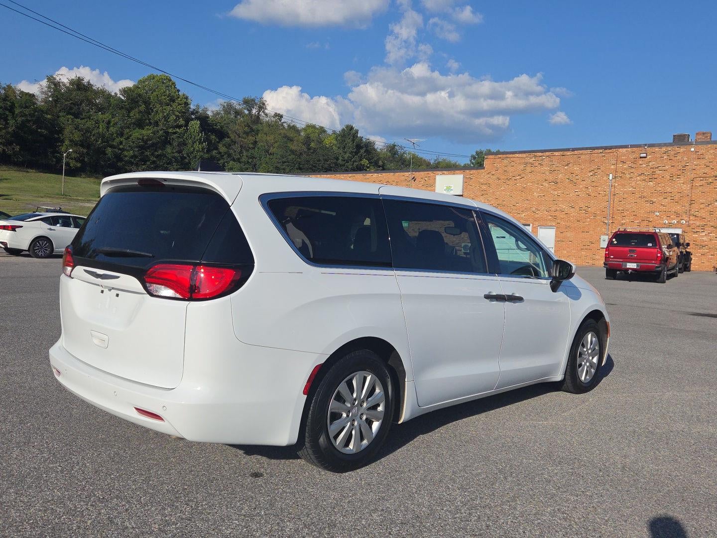 2021 Chrysler Voyager L