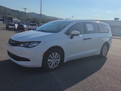 2021 Chrysler Voyager L