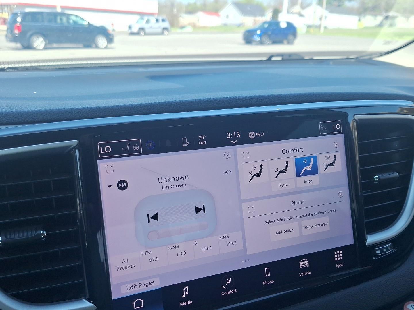 2023 Chrysler Pacifica Touring L