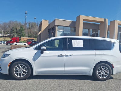 2023 Chrysler Pacifica Touring L