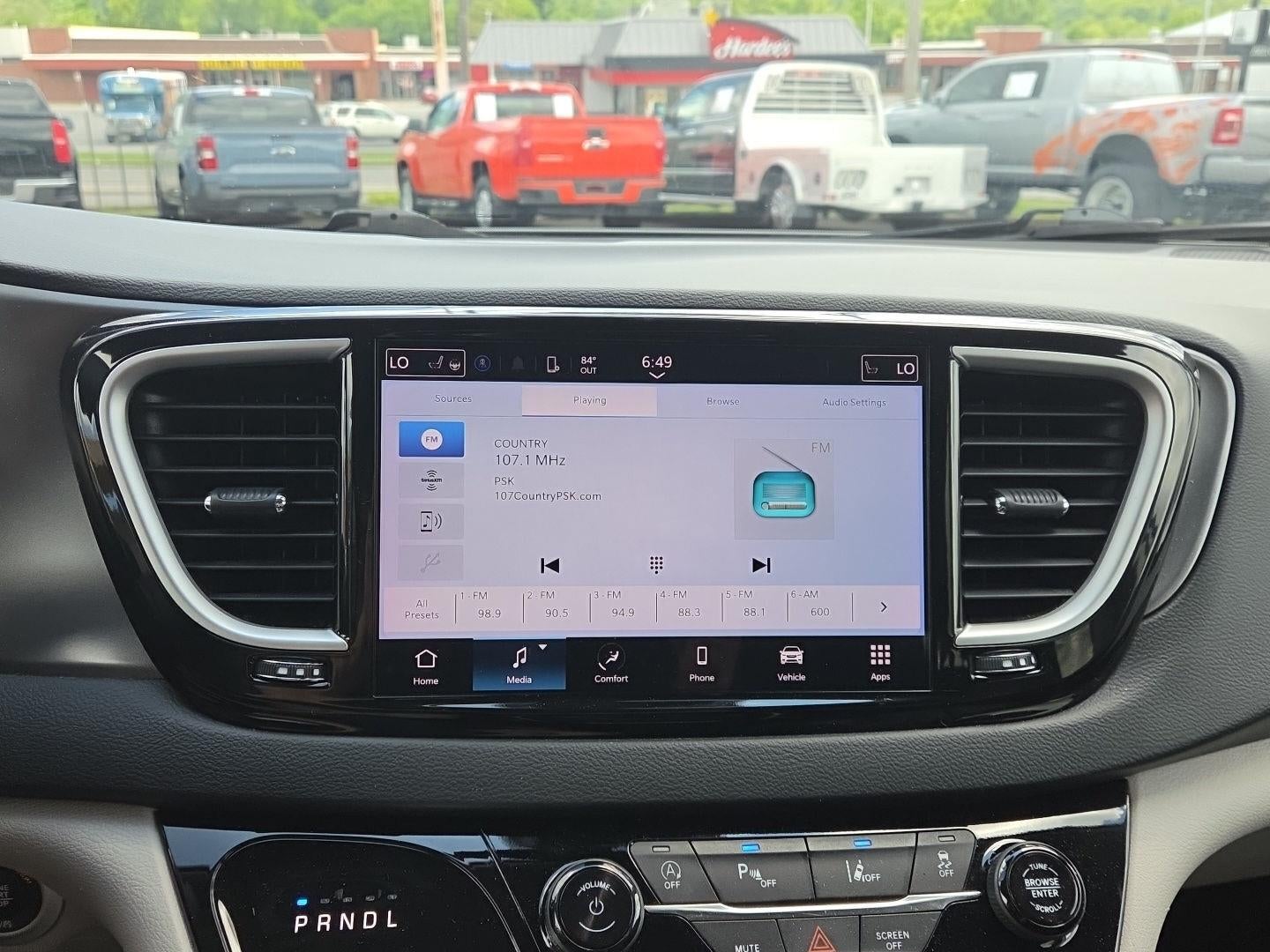 2024 Chrysler Pacifica Touring L