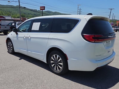 2024 Chrysler Pacifica Hybrid Select