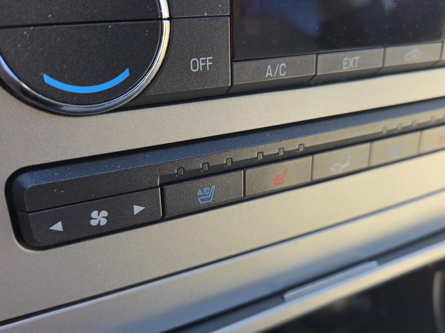 2008 Lincoln MKX Base