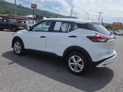 2025 Nissan Kicks Play S