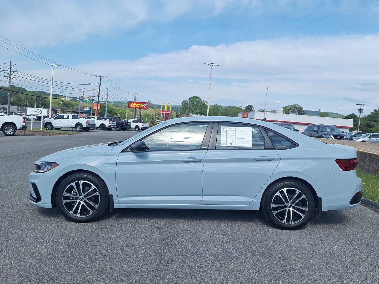 2025 Volkswagen Jetta Sport