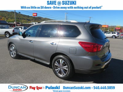 2019 Nissan Pathfinder SV