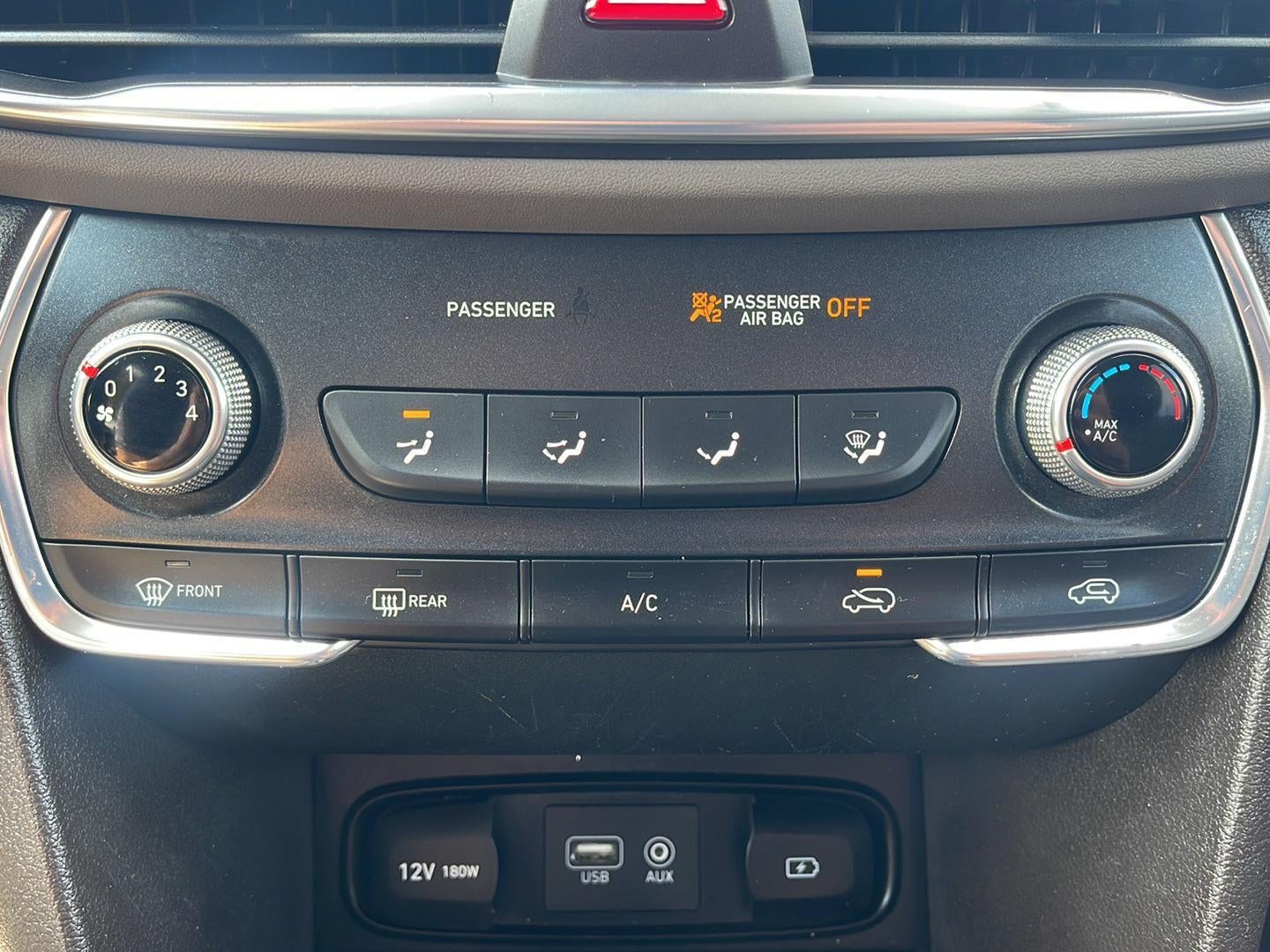 2019 Hyundai Santa Fe SE