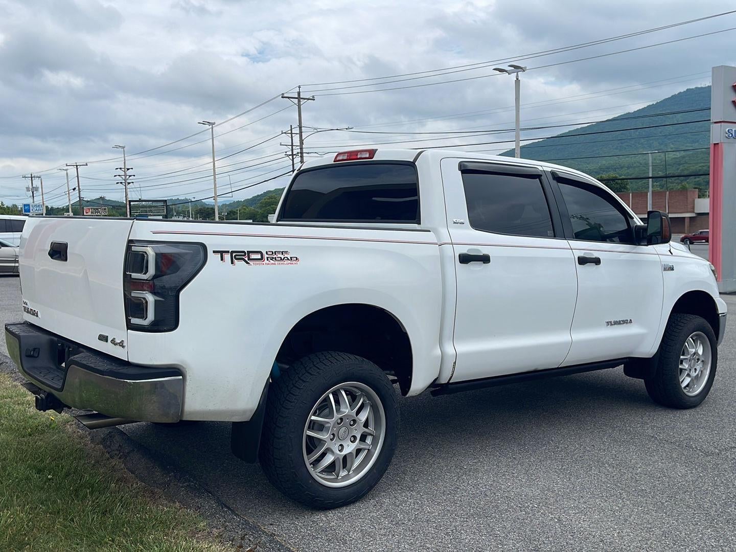 2011 Toyota Tundra Grade