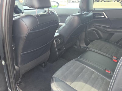 2024 Mitsubishi Outlander SE Black Edition
