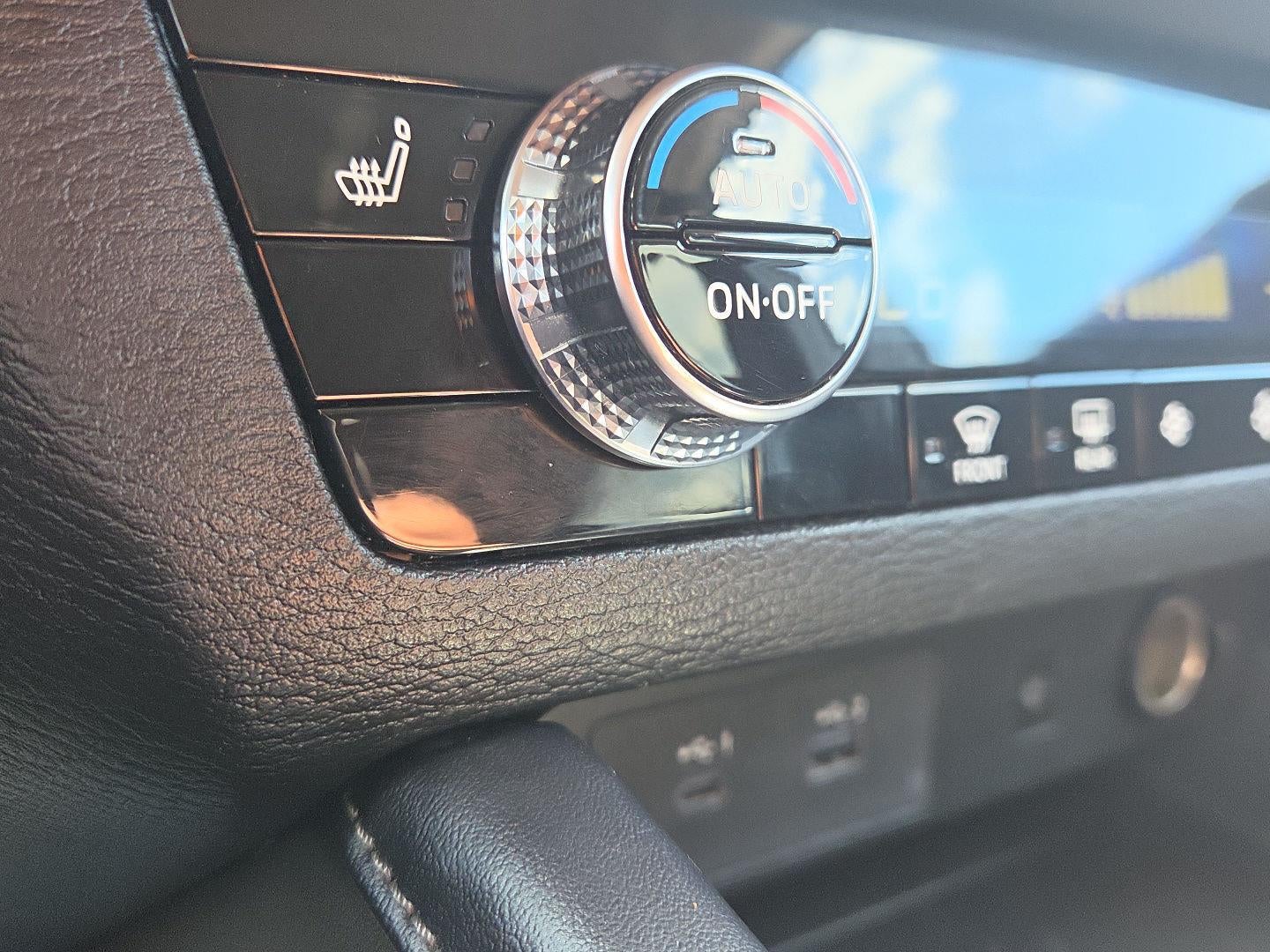2024 Mitsubishi Outlander SE Black Edition