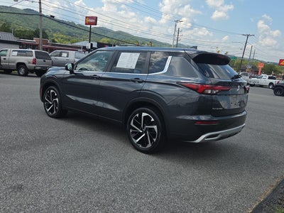 2024 Mitsubishi Outlander SE Black Edition