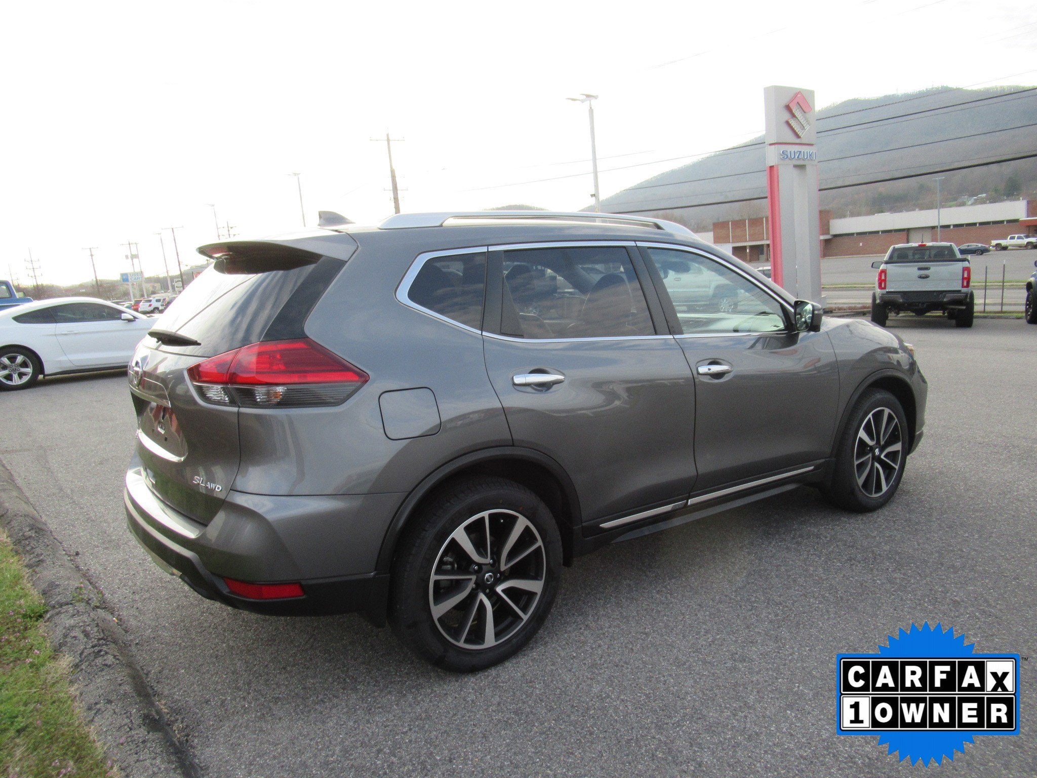2017 Nissan Rogue SL