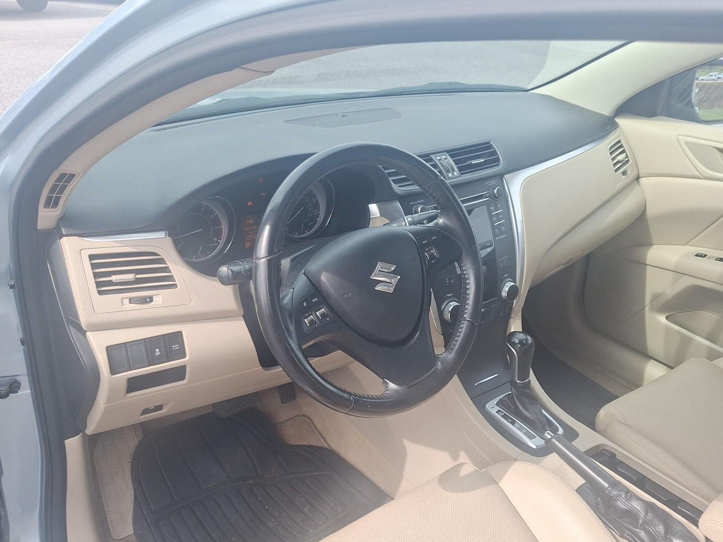 2012 Suzuki Kizashi SE