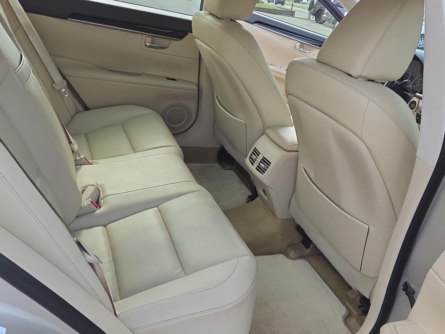 2015 Lexus ES 350 Crafted Line