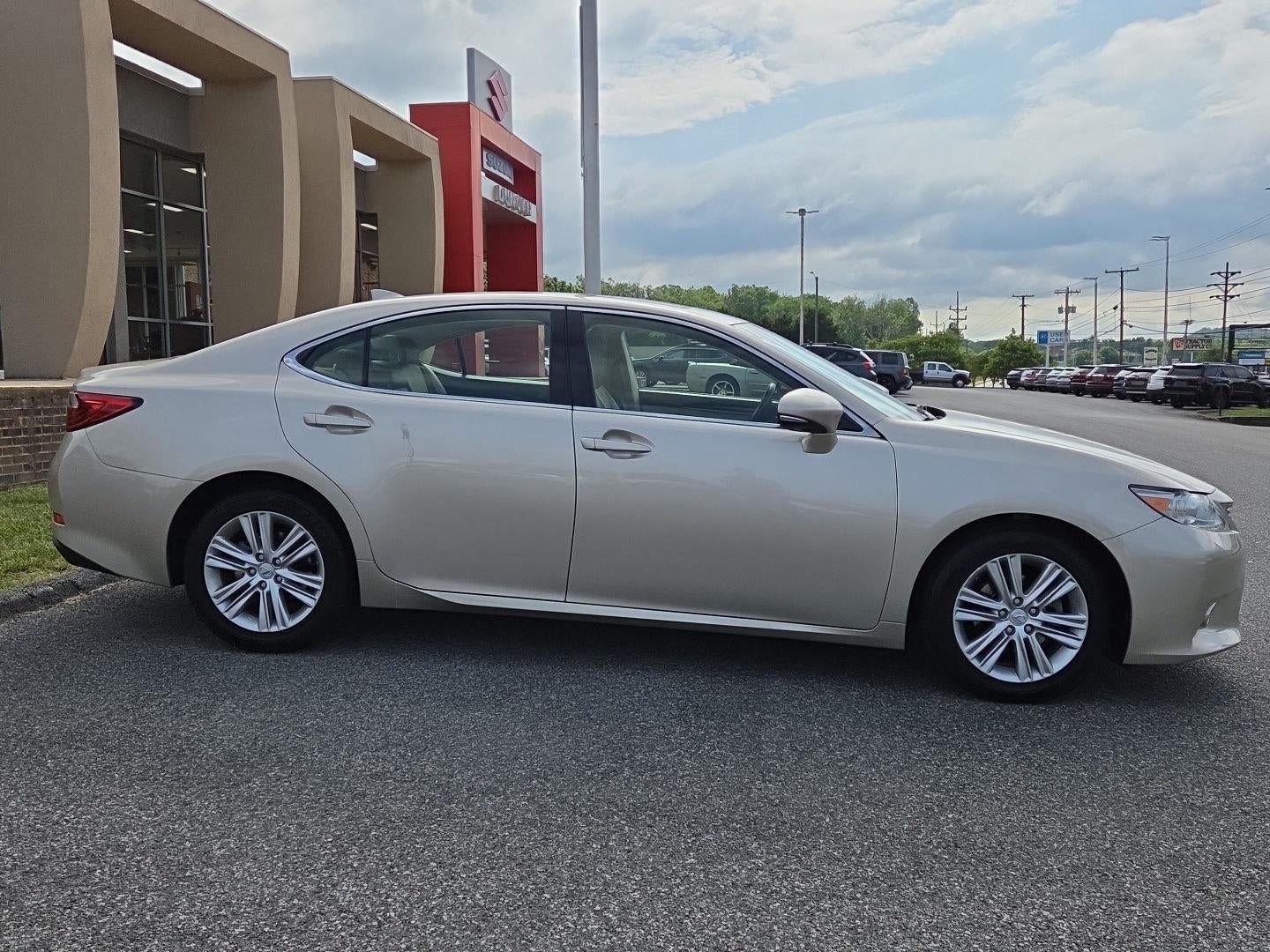 2015 Lexus ES 350 Crafted Line