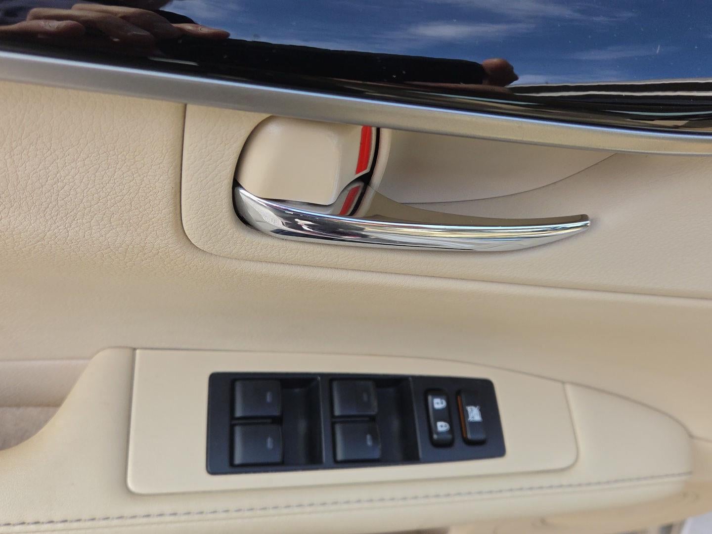 2015 Lexus ES 350 Crafted Line