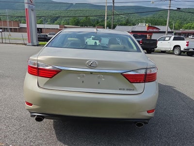 2015 Lexus ES 350 Crafted Line