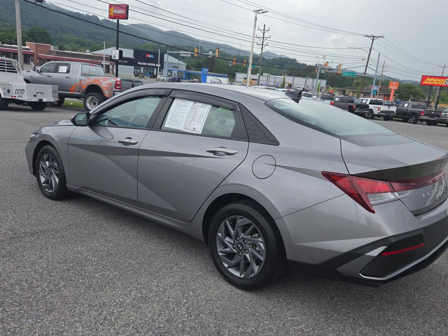 2024 Hyundai Elantra SEL