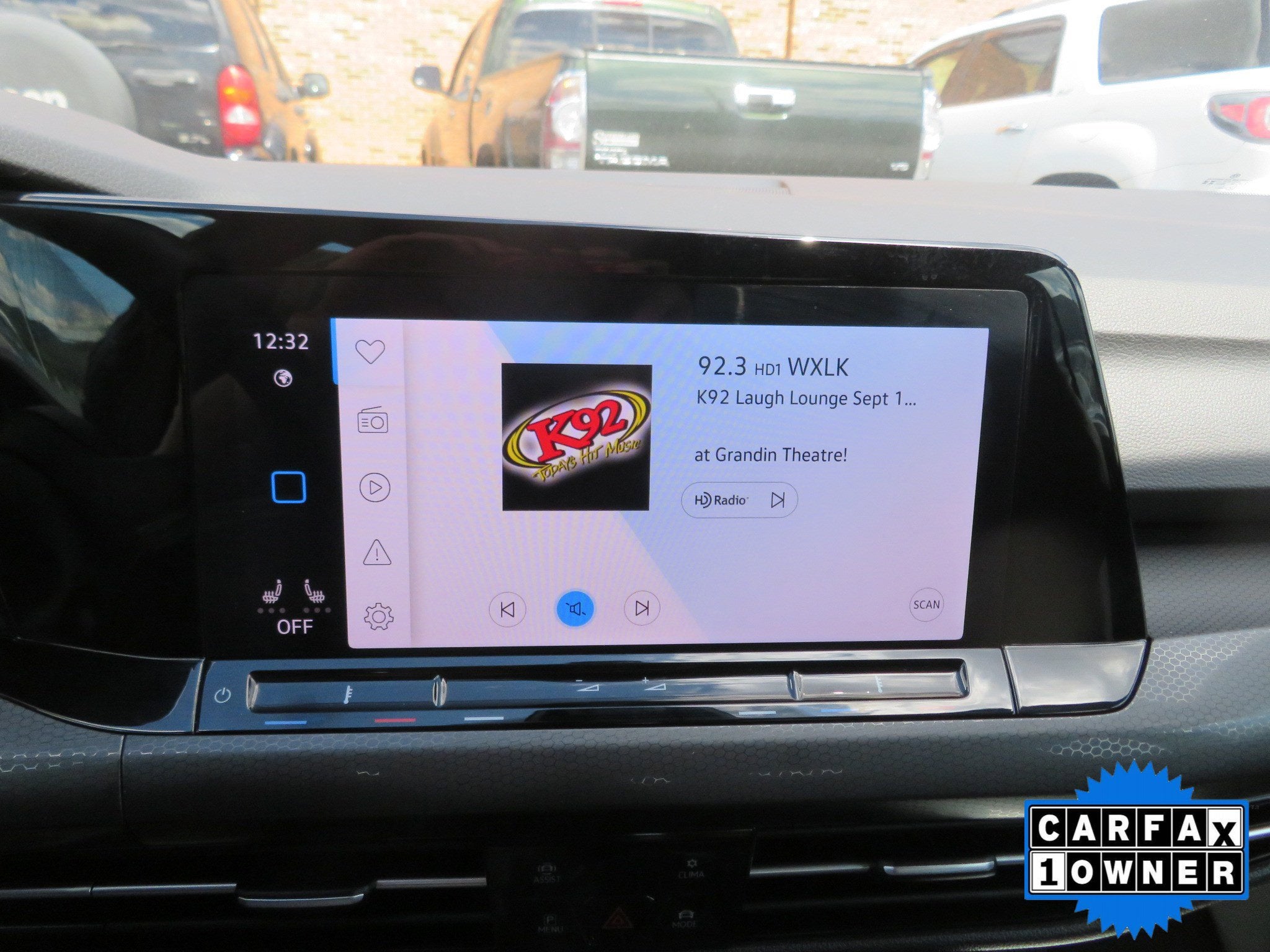 2024 Volkswagen Golf GTI SE