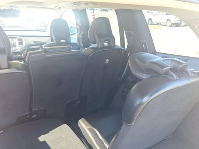 2019 Volvo XC90 Momentum